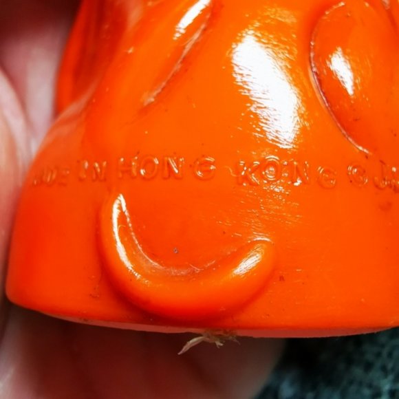 Vintage JSNY Plastic Anthropomorphic  Orange Hound Dog Salt and Pepper - Picture 15 of 16